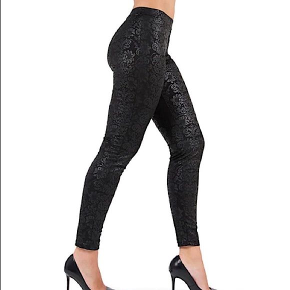 Pants - Memoi Damask Leggings Black Floral Pants Shiny - NWT New- size m/l